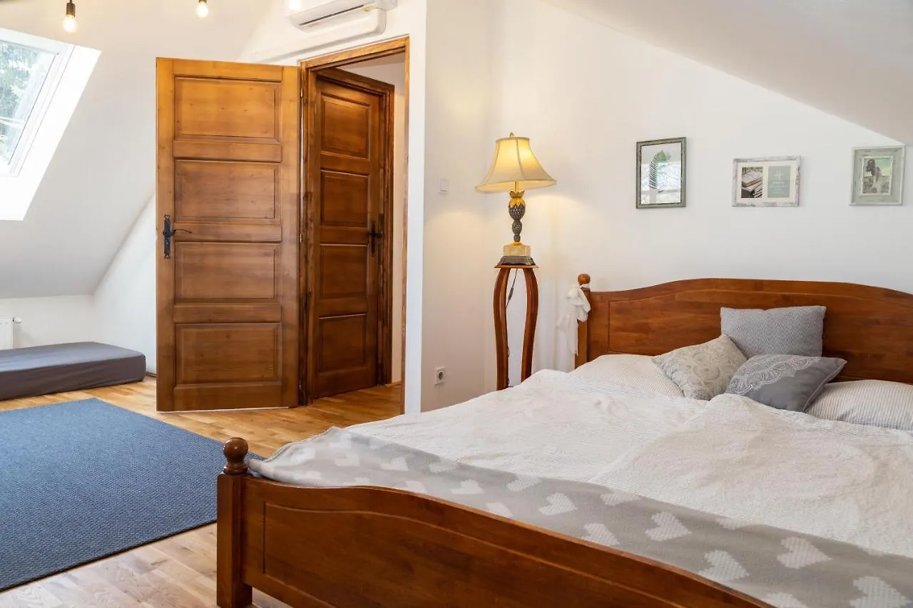 Vanilia Apartman Eger 0*,